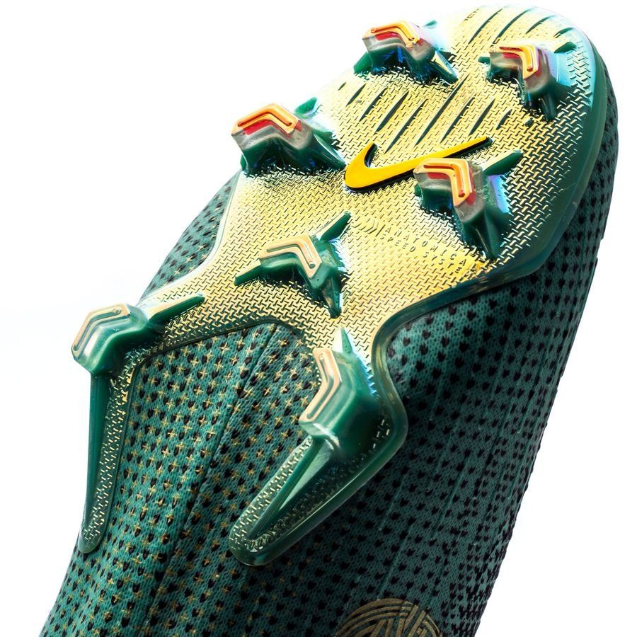 Superfly 6 Elite FG CR7 Chapter 6: Born Leader